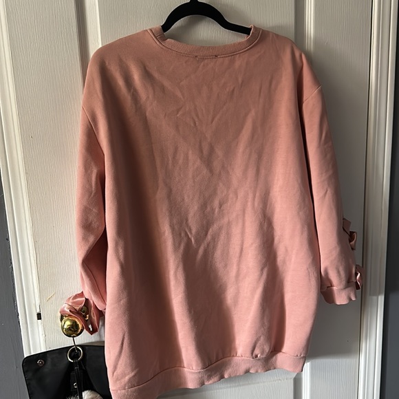 Fashion Nova crewneck sweater - Picture 4 of 4